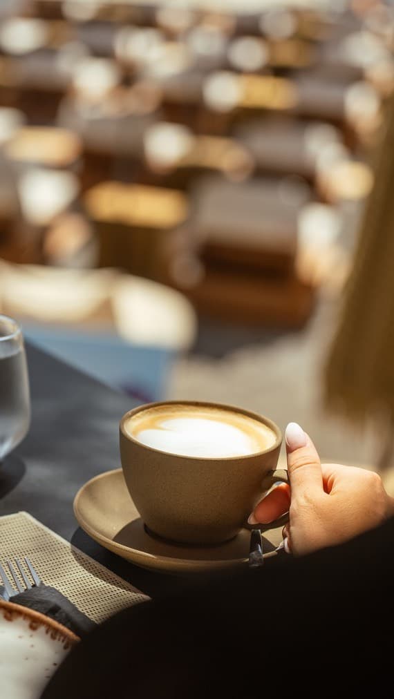 Sunbeds, Coffee, and a Flat Sea